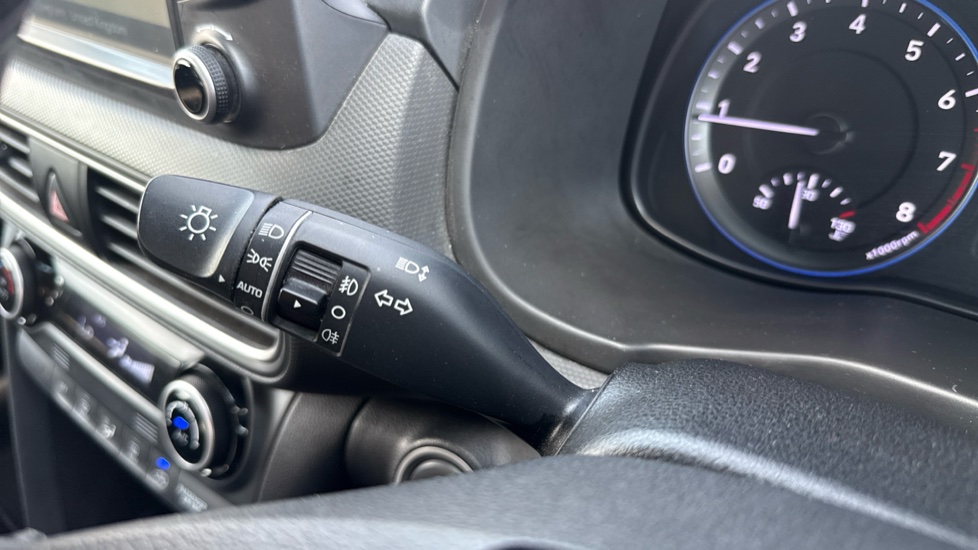 Hyundai KONA 1.0T GDi Blue Drive Premium 5dr Petrol Hatchback - Image 38