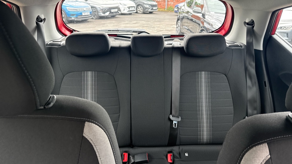 Hyundai i10 1.0 [63] Advance 5dr Auto [Nav] Petrol Hatchback - Image 15
