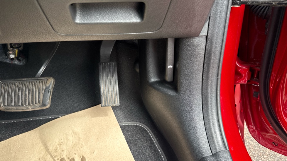 Hyundai i10 1.0 [63] Advance 5dr Auto [Nav] Petrol Hatchback - Image 36