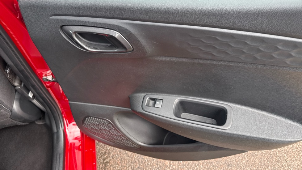 Hyundai i10 1.0 [63] Advance 5dr Auto [Nav] Petrol Hatchback - Image 40