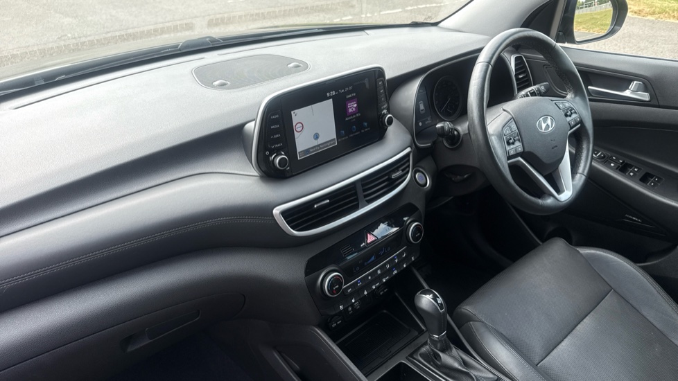 Hyundai TUCSON 1.6 TGDi 177 Premium SE 5dr 2WD DCT Petrol Estate - Image 9