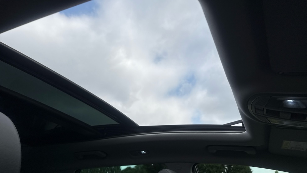 Hyundai TUCSON 1.6 TGDi 177 Premium SE 5dr 2WD DCT Petrol Estate - Image 39