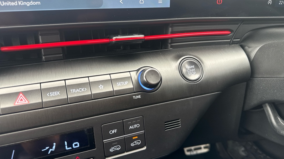 Hyundai KONA 1.0T N Line 5dr DCT Petrol Hatchback - Image 27