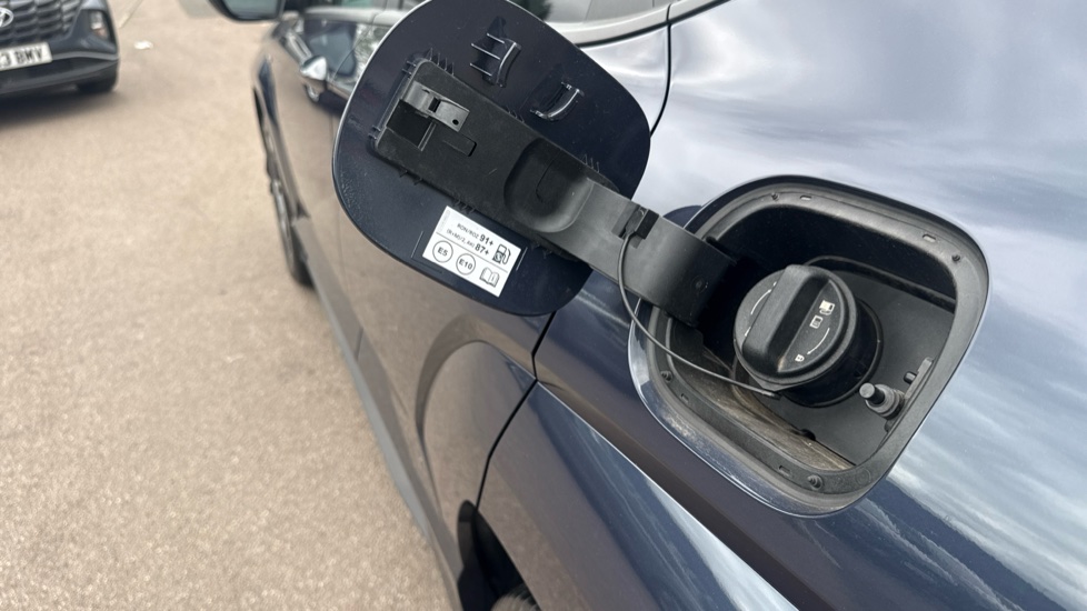 Hyundai KONA 1.0T N Line 5dr DCT Petrol Hatchback - Image 45