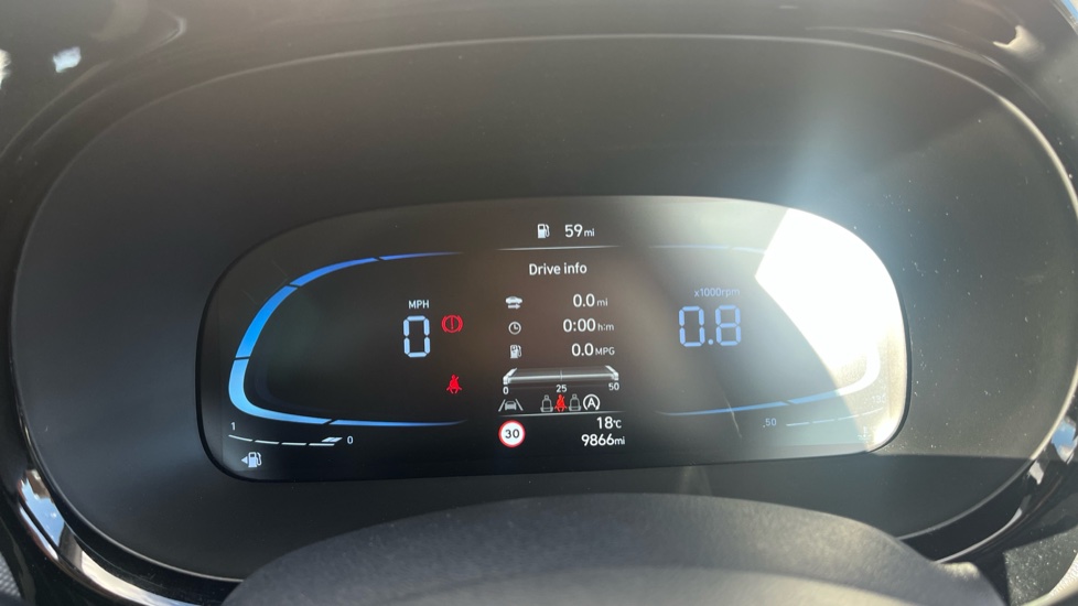 Hyundai i10 1.0 Advance 5dr Petrol Hatchback - Image 18