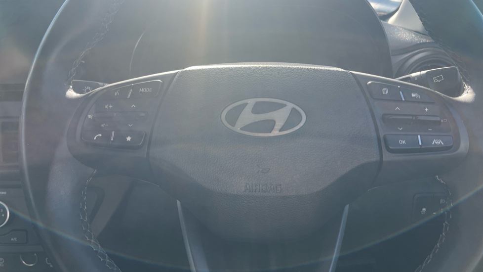 Hyundai i10 1.0 Advance 5dr Petrol Hatchback - Image 35