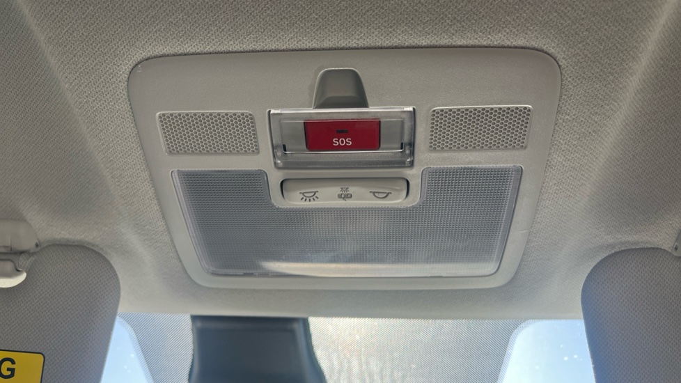 Hyundai i10 1.0 Advance 5dr Petrol Hatchback - Image 37