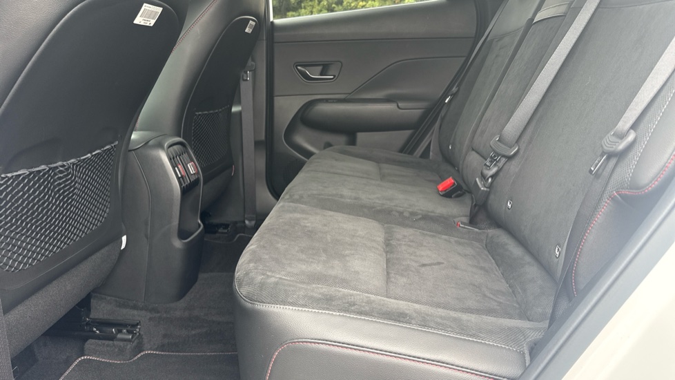 Hyundai KONA 1.6 GDi Hybrid N Line S 5dr DCT Hybrid Hatchback - Image 16