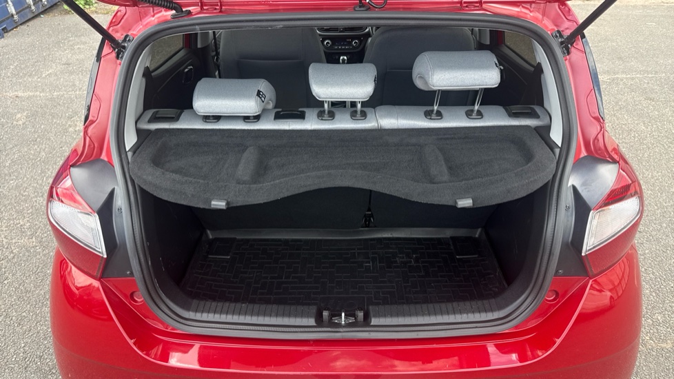 Hyundai i10 1.0 [63] Premium 5dr Auto [Nav] Petrol Hatchback - Image 4