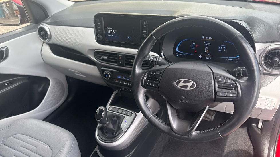 Hyundai i10 1.0 [63] Premium 5dr Auto [Nav] Petrol Hatchback - Image 11