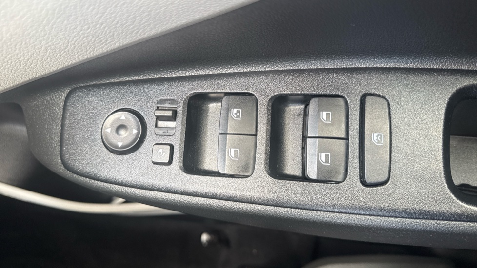 Hyundai i10 1.0 [63] Premium 5dr Auto [Nav] Petrol Hatchback - Image 37
