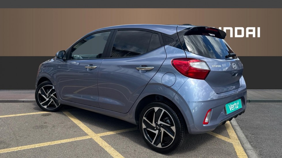 Hyundai i10 1.0 [63] Premium 5dr Auto [Nav] Petrol Hatchback - Image 2