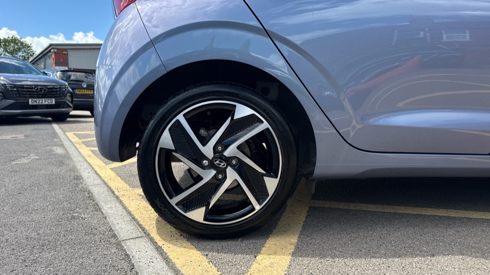 Hyundai i10 1.0 [63] Premium 5dr Auto [Nav] Petrol Hatchback - Image 7