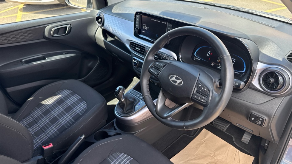 Hyundai i10 1.0 [63] Premium 5dr Auto [Nav] Petrol Hatchback - Image 11