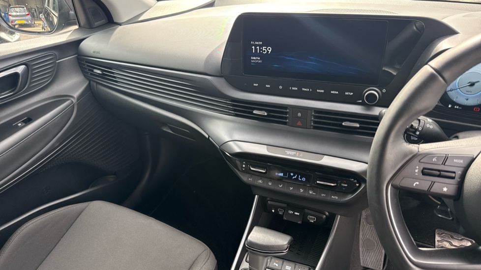 Hyundai BAYON 1.0 TGDi [90] Tech Line 5dr DCT Petrol Hatchback - Image 14