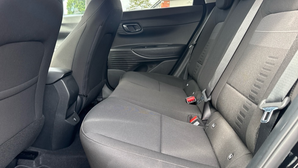 Hyundai BAYON 1.0 TGDi [90] Tech Line 5dr DCT Petrol Hatchback - Image 16