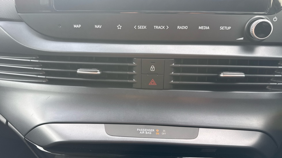 Hyundai BAYON 1.0 TGDi [90] Tech Line 5dr DCT Petrol Hatchback - Image 25