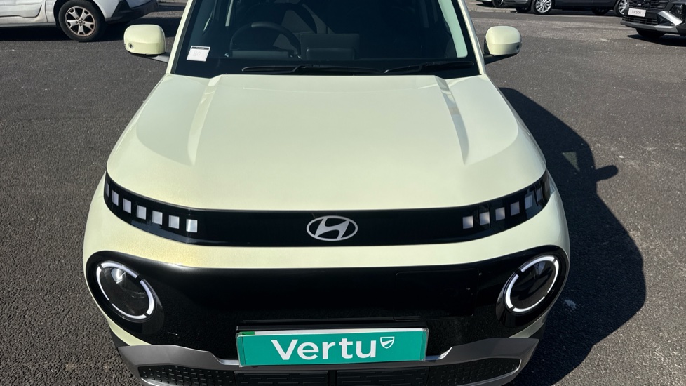 Hyundai INSTER 85kW 01 49kWh 5dr Auto Electric Hatchback - Image 8