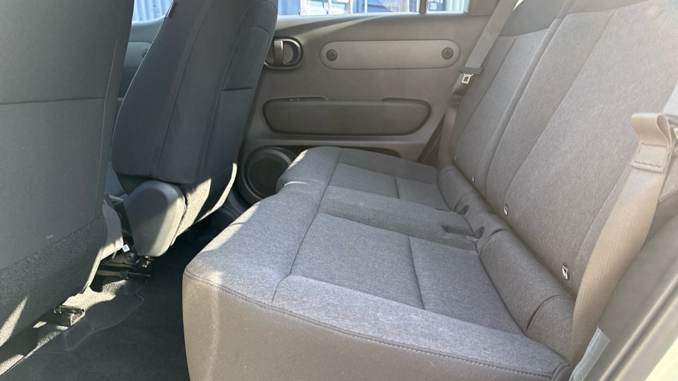 Hyundai INSTER 85kW 01 49kWh 5dr Auto Electric Hatchback - Image 16