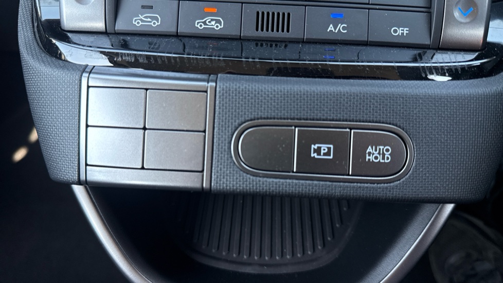 Hyundai INSTER 85kW 01 49kWh 5dr Auto Electric Hatchback - Image 29