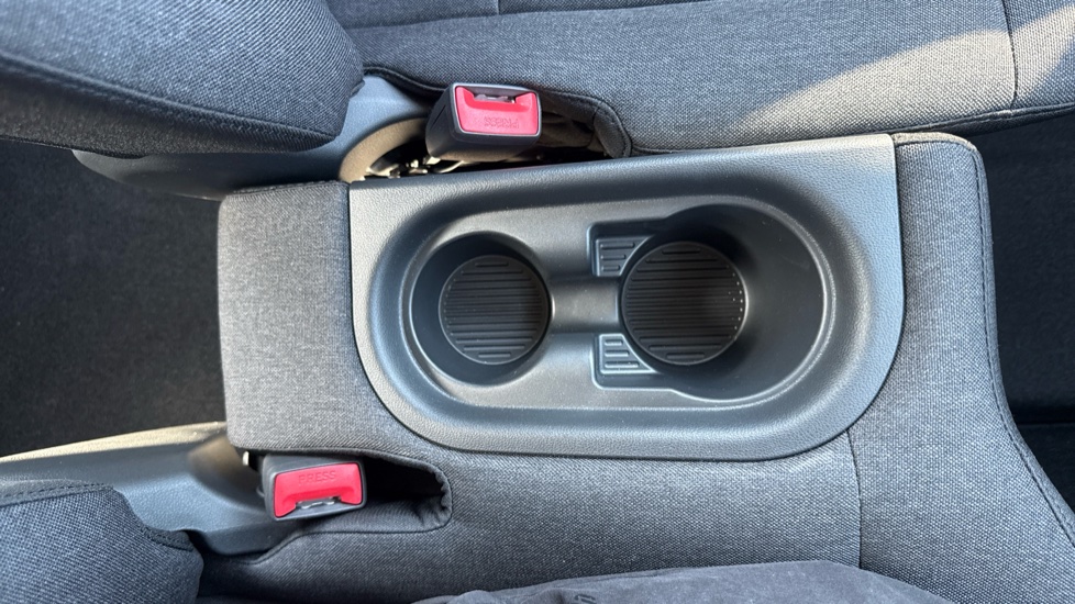Hyundai INSTER 85kW 01 49kWh 5dr Auto Electric Hatchback - Image 31