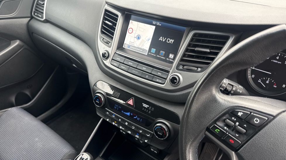 Hyundai TUCSON 1.6 GDi Blue Drive SE Nav 5dr 2WD Petrol Estate - Image 14