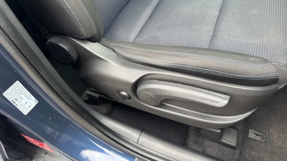 Hyundai TUCSON 1.6 GDi Blue Drive SE Nav 5dr 2WD Petrol Estate - Image 43