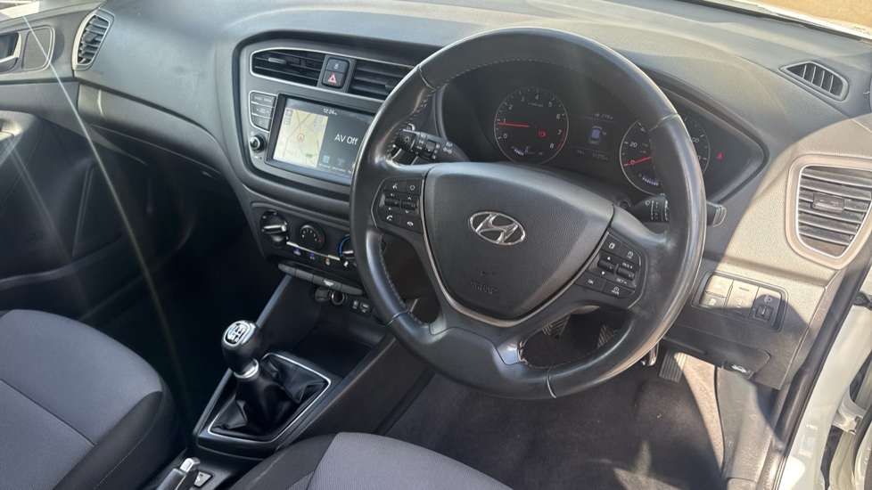 Hyundai i20 1.2 MPi Play 5dr Petrol Hatchback - Image 11