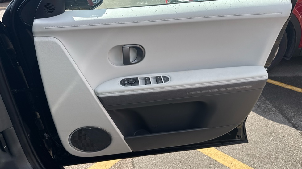 Hyundai IONIQ 5 239kW Ultimate 84 kWh 5dr AWD Auto [Tech Pack] Electric Hatchback - Image 39