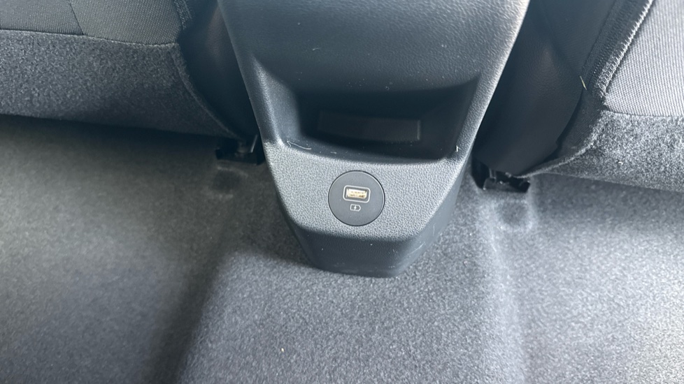 Hyundai i20 1.0T GDi 48V MHD Premium 5dr Petrol Hatchback - Image 35