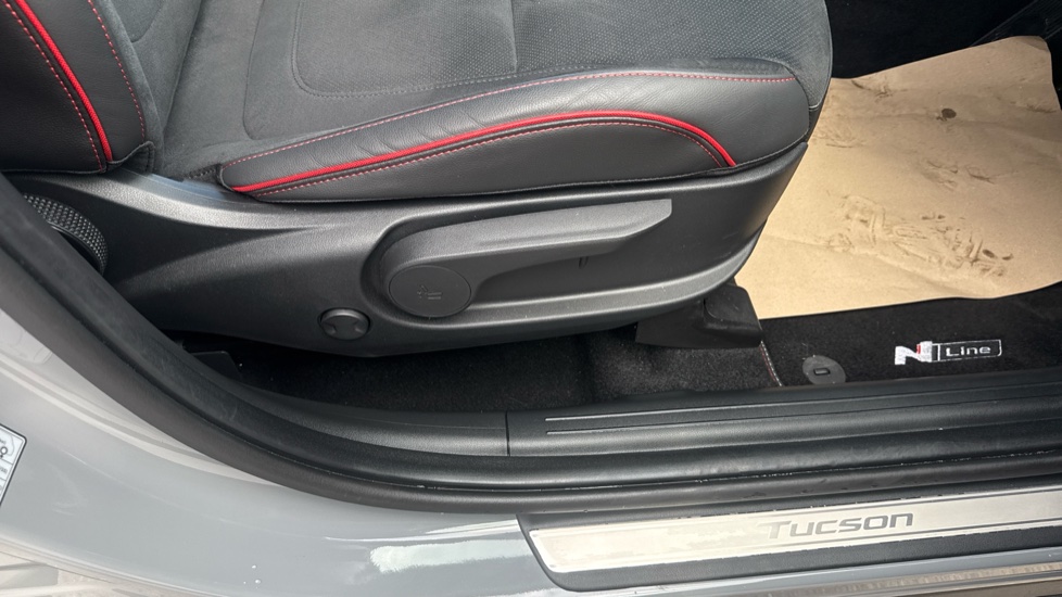 Hyundai TUCSON 1.6T 239 Hybrid N Line Edition 5dr Auto Hybrid Estate - Image 41