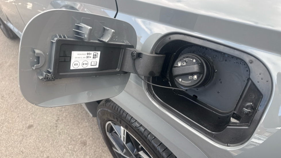 Hyundai TUCSON 1.6T 239 Hybrid N Line Edition 5dr Auto Hybrid Estate - Image 45
