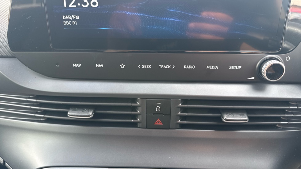 Hyundai i20 1.0T GDi Premium 5dr Petrol Hatchback - Image 24