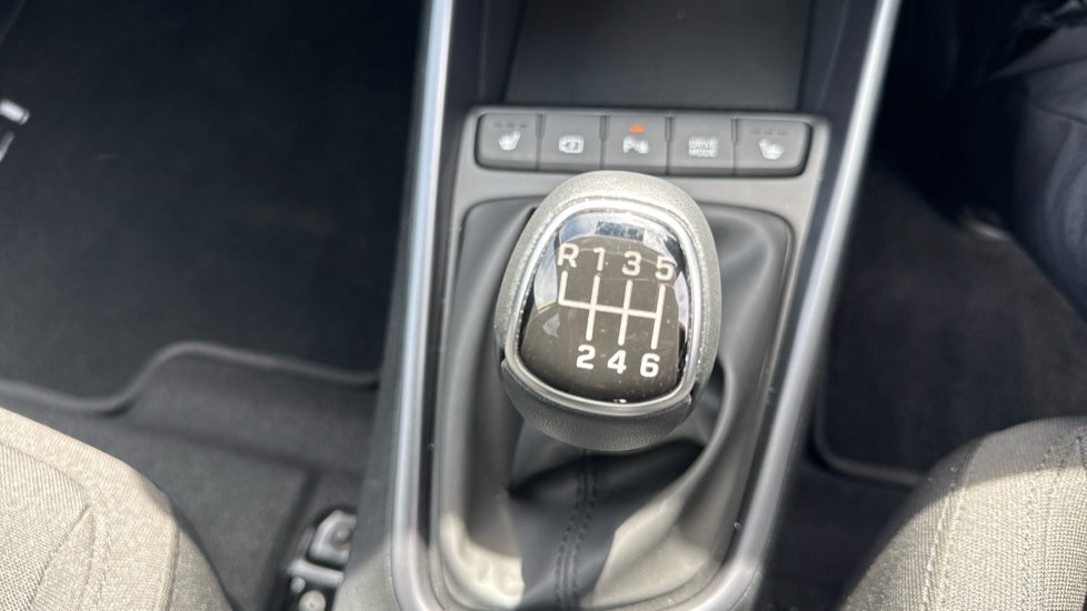 Hyundai i20 1.0T GDi Premium 5dr Petrol Hatchback - Image 29