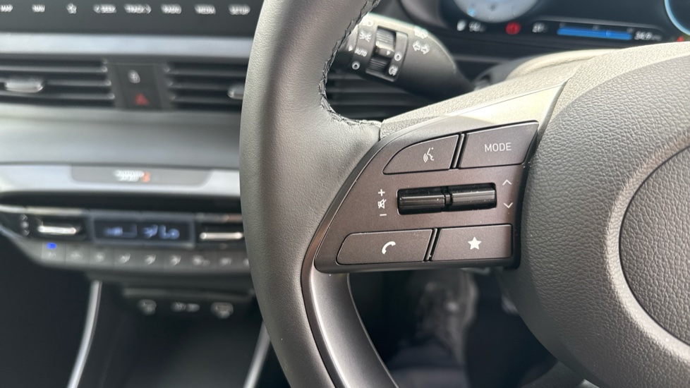 Hyundai i20 1.0T GDi Premium 5dr Petrol Hatchback - Image 32