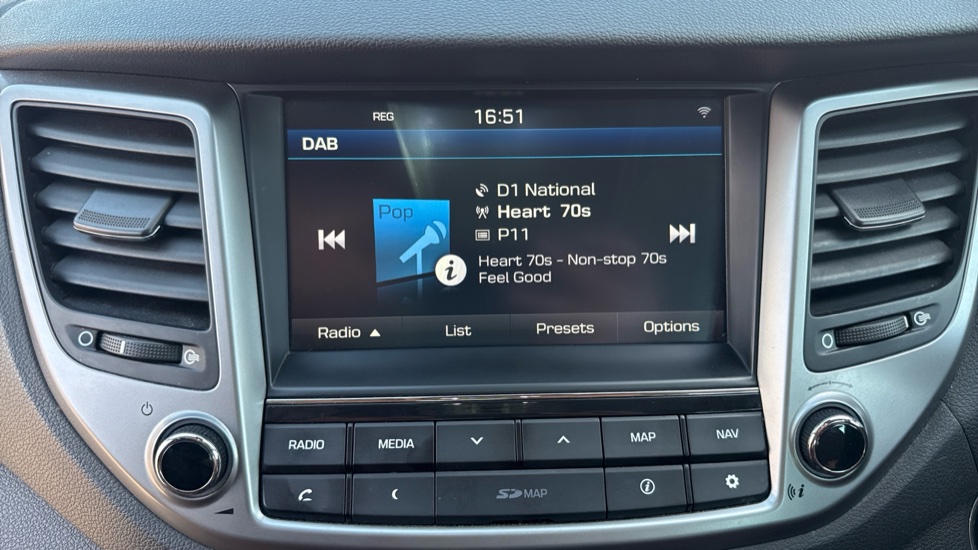 Hyundai TUCSON 1.7 CRDi Blue Drive Premium SE 5dr 2WD DCT Diesel Estate - Image 12