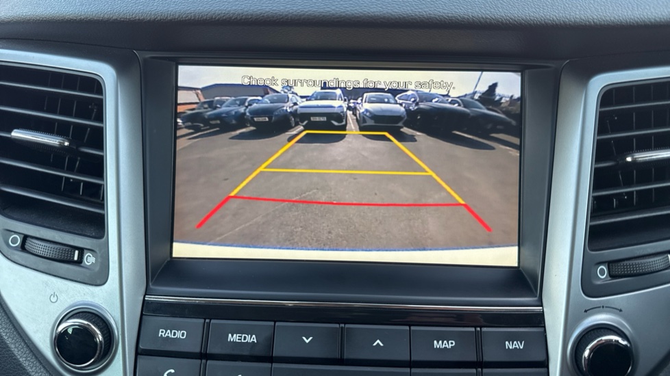 Hyundai TUCSON 1.7 CRDi Blue Drive Premium SE 5dr 2WD DCT Diesel Estate - Image 25