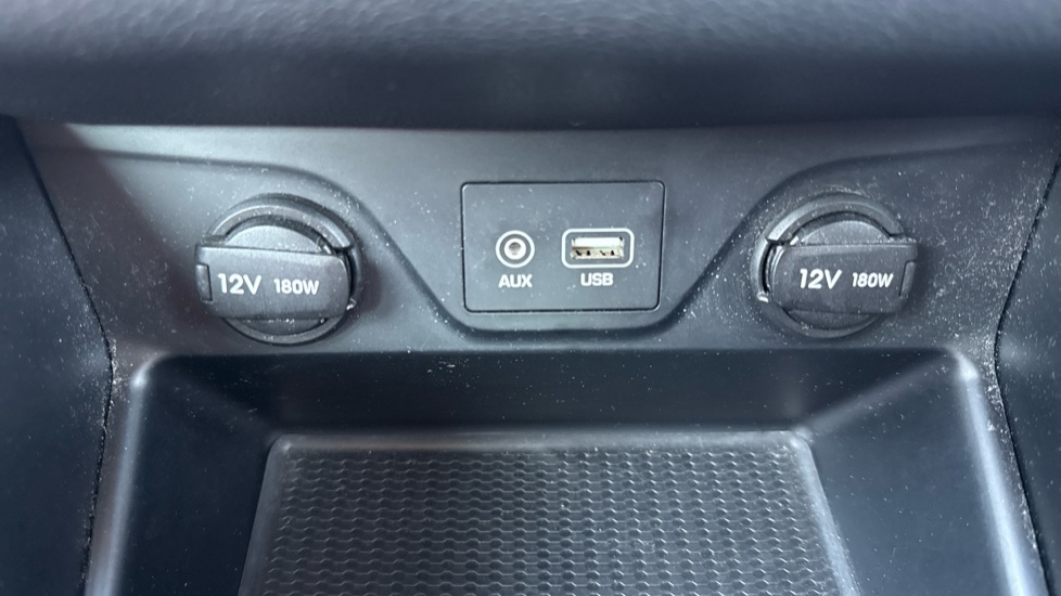Hyundai TUCSON 1.7 CRDi Blue Drive Premium SE 5dr 2WD DCT Diesel Estate - Image 29