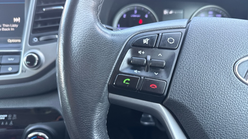 Hyundai TUCSON 1.7 CRDi Blue Drive Premium SE 5dr 2WD DCT Diesel Estate - Image 33