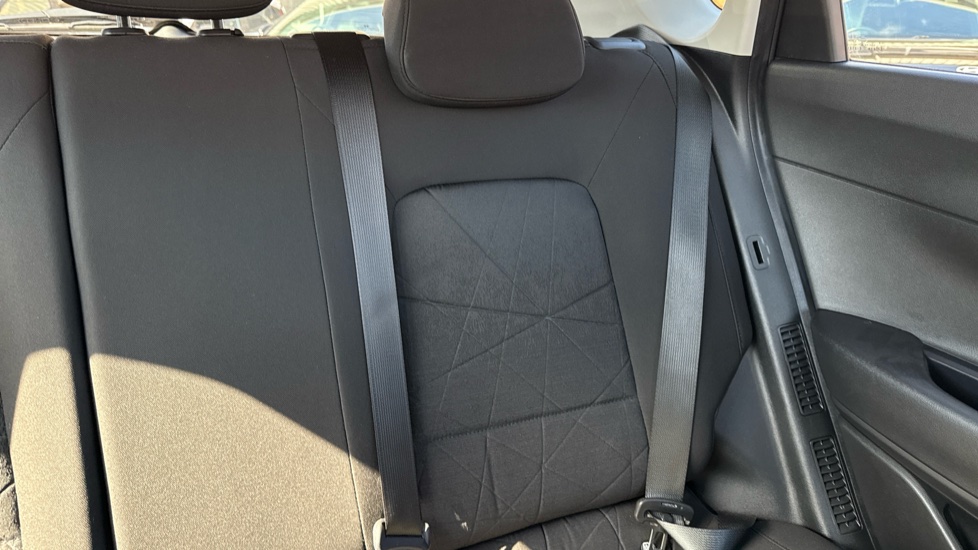 Hyundai BAYON 1.0 TGDi 48V MHEV Premium 5dr Petrol Hatchback - Image 34