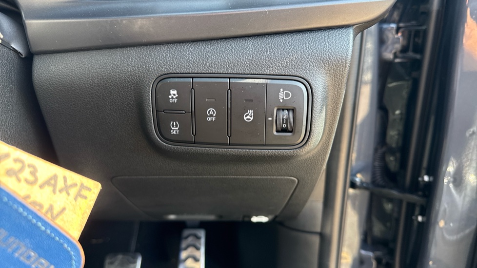 Hyundai BAYON 1.0 TGDi 48V MHEV Premium 5dr Petrol Hatchback - Image 36