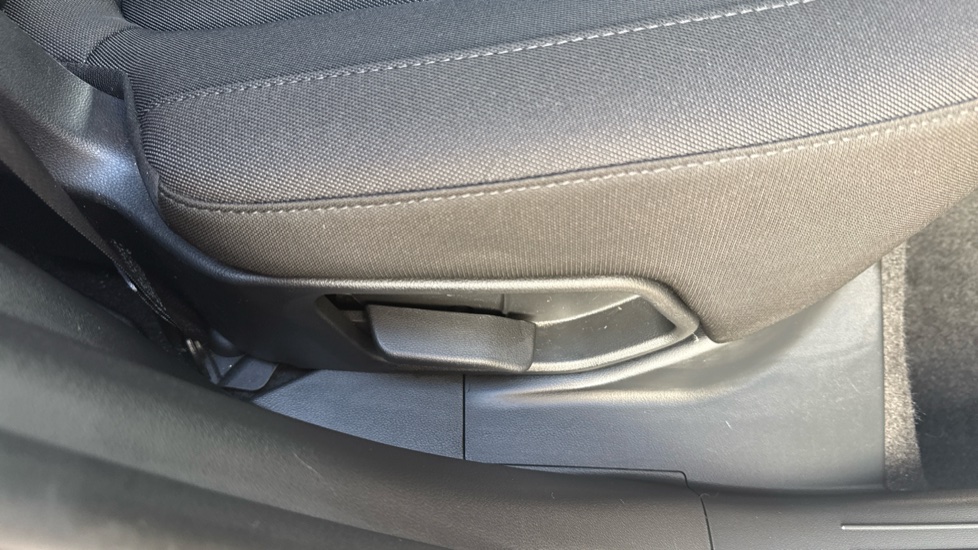 Hyundai TUCSON 1.6 TGDi SE Connect 5dr 2WD Petrol Estate - Image 43