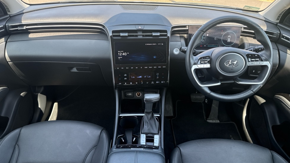 Hyundai TUCSON 1.6 TGDi 48V MHD Ultimate 5dr 2WD DCT Petrol Estate - Image 10
