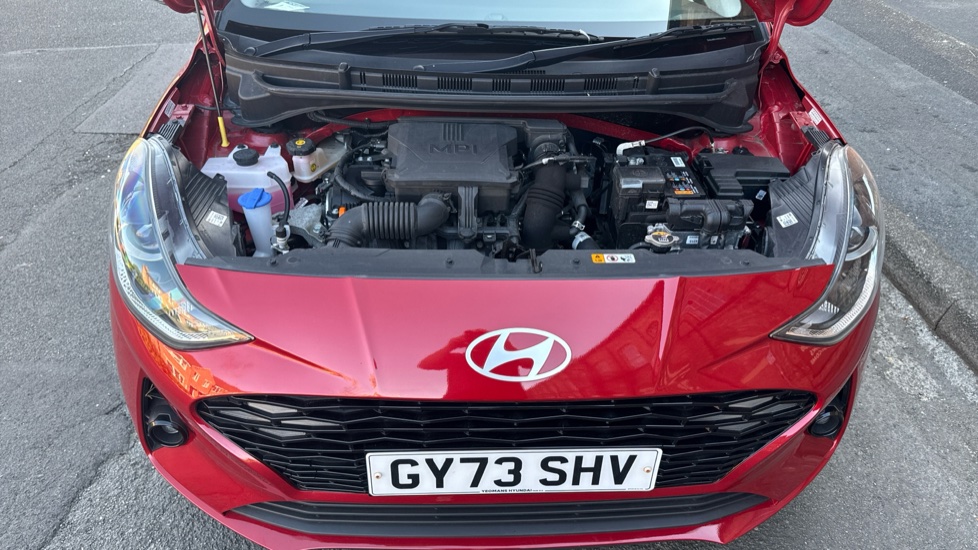 Hyundai i10 1.2 MPi Premium 5dr Auto Petrol Hatchback - Image 8