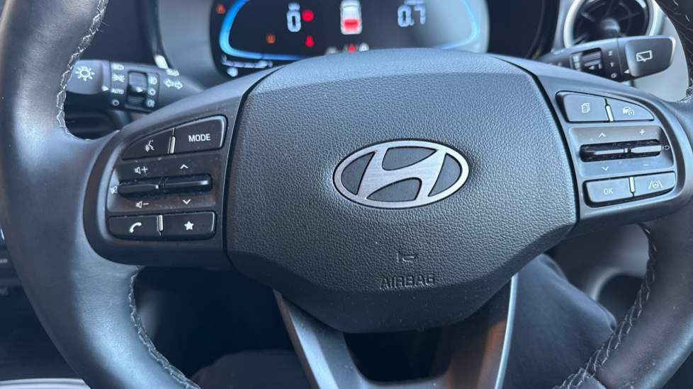 Hyundai i10 1.2 MPi Premium 5dr Auto Petrol Hatchback - Image 28