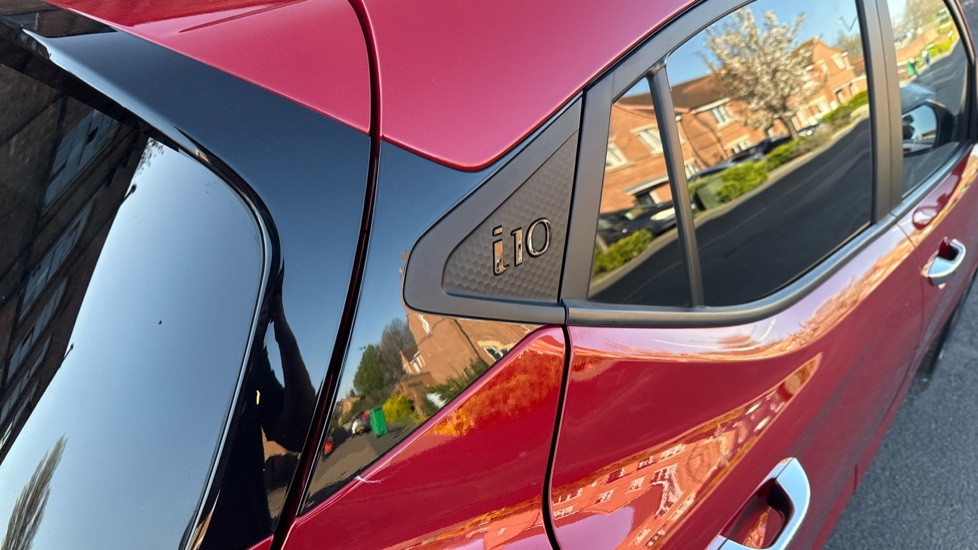 Hyundai i10 1.2 MPi Premium 5dr Auto Petrol Hatchback - Image 39