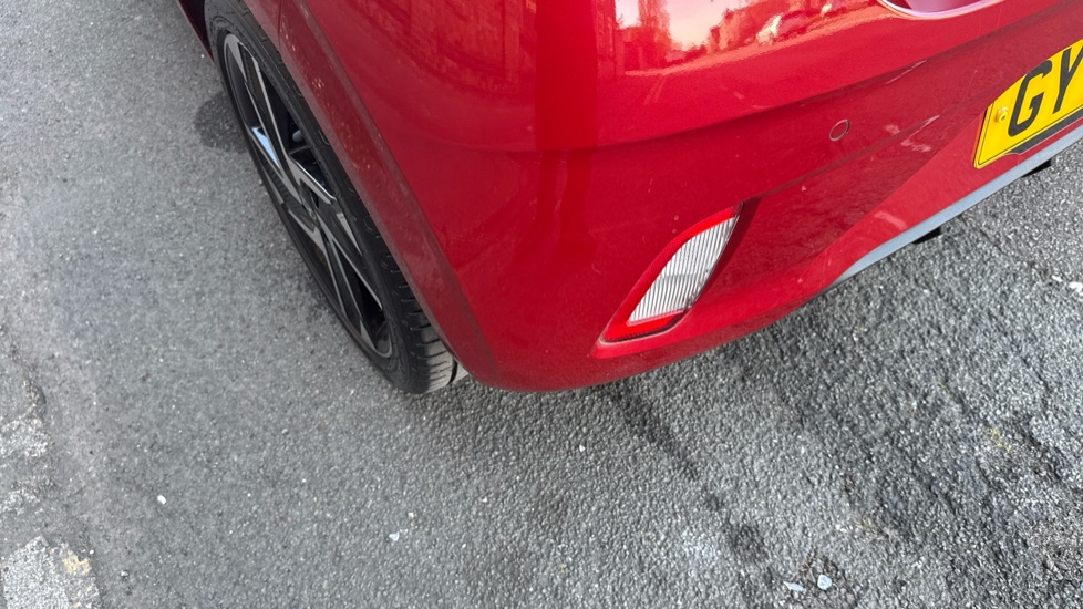 Hyundai i10 1.2 MPi Premium 5dr Auto Petrol Hatchback - Image 41