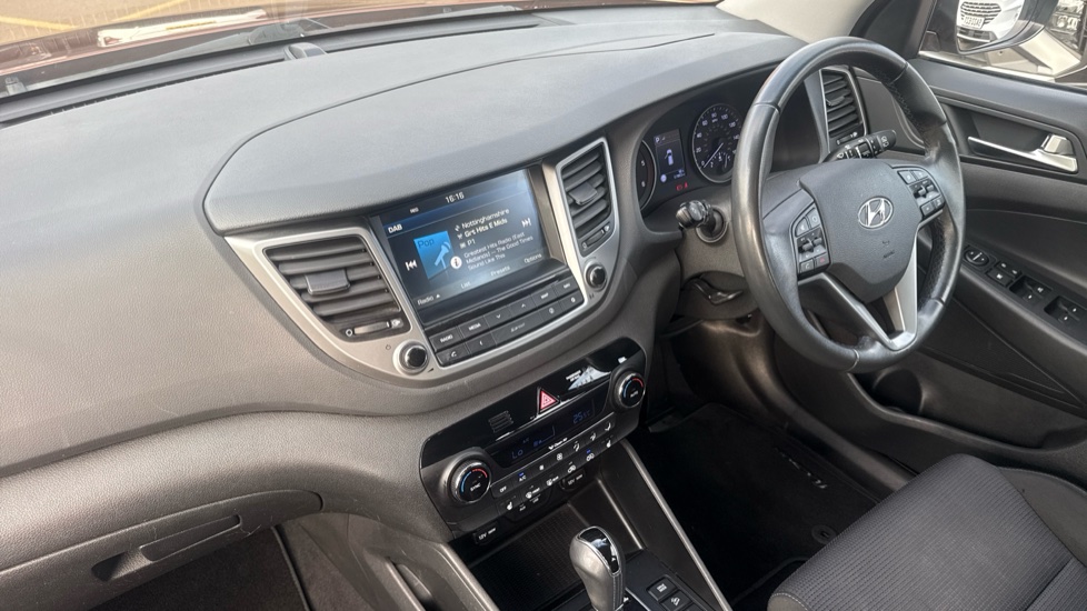 Hyundai TUCSON 1.7 CRDi Blue Drive SE Nav 5dr 2WD DCT Diesel Estate - Image 9