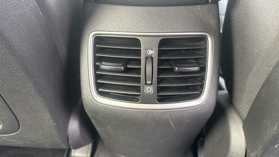 Hyundai TUCSON 1.7 CRDi Blue Drive SE Nav 5dr 2WD DCT Diesel Estate - Image 43
