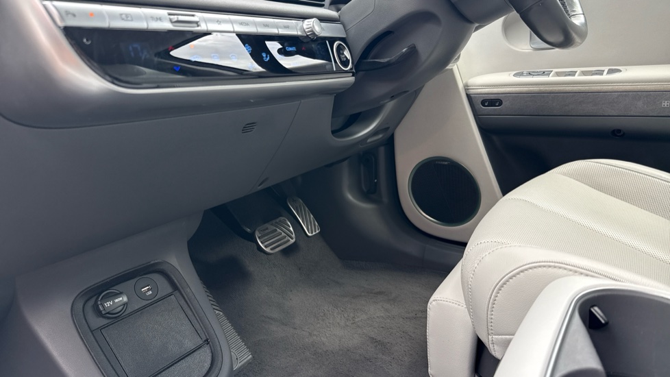 Hyundai IONIQ 5 125kW Ultimate 58 kWh 5dr Auto Electric Hatchback - Image 13
